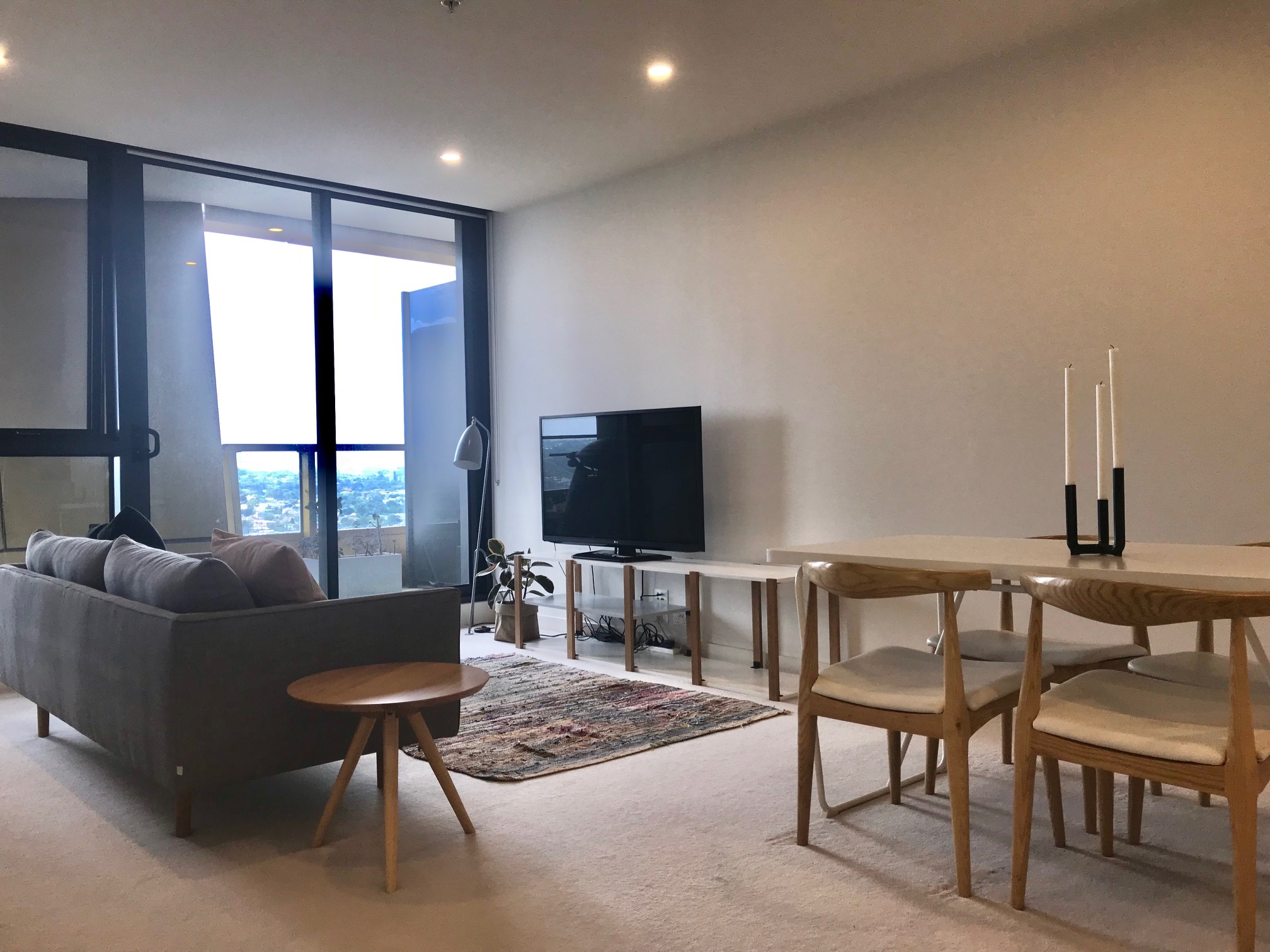Large Two Bedrooms Apartment – CENTRAL South Yarra