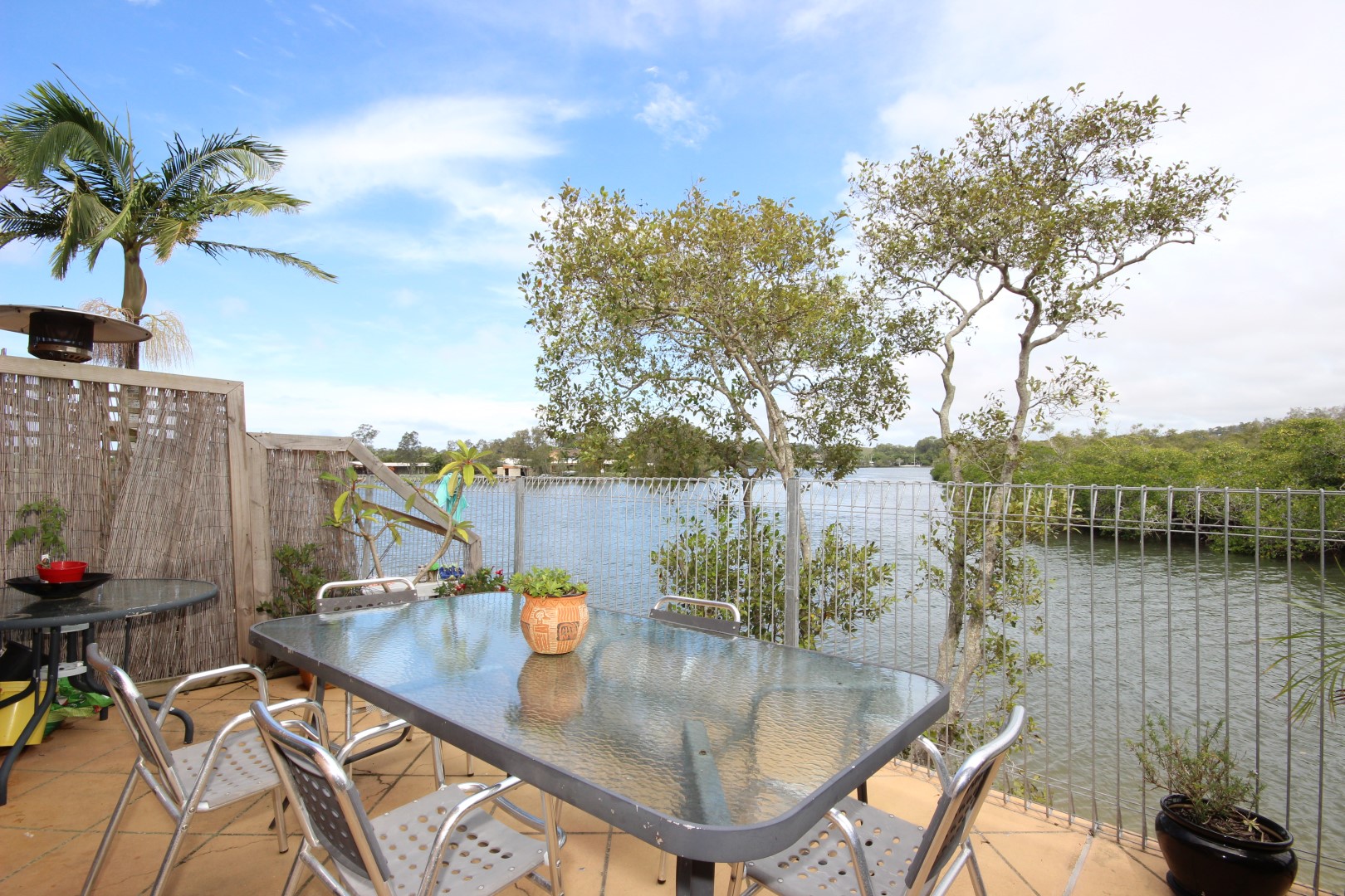 PRICE REDUCED – ABSOLUTE WATERFRONT TOWNHOUSE
