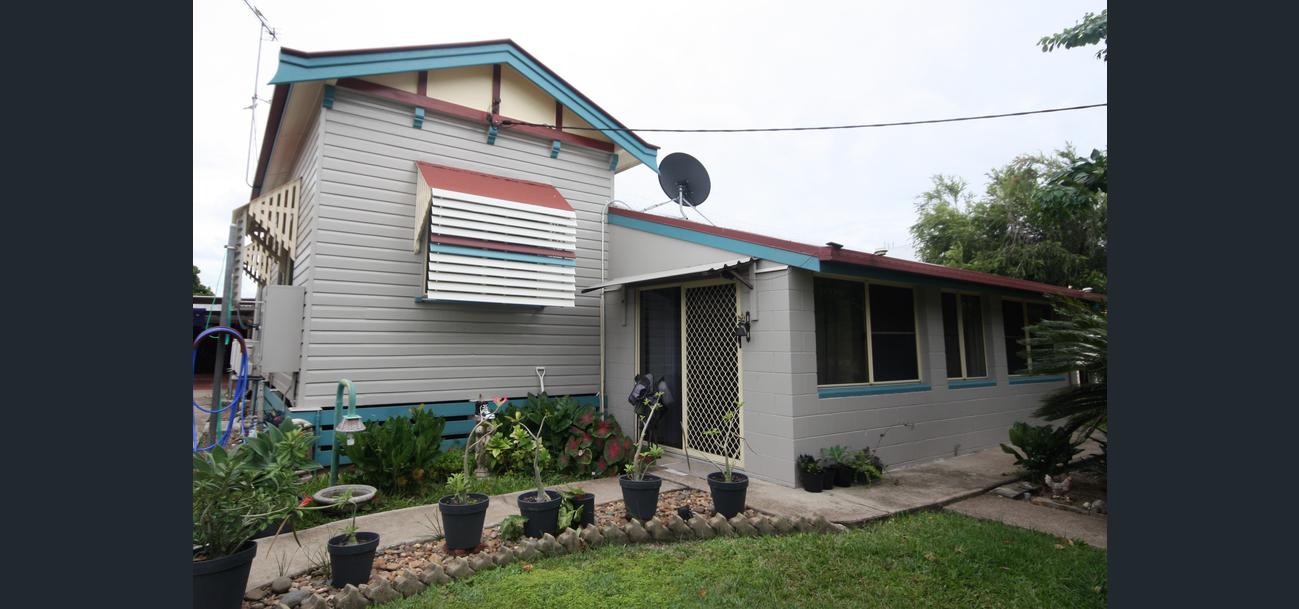 Queenslander family home