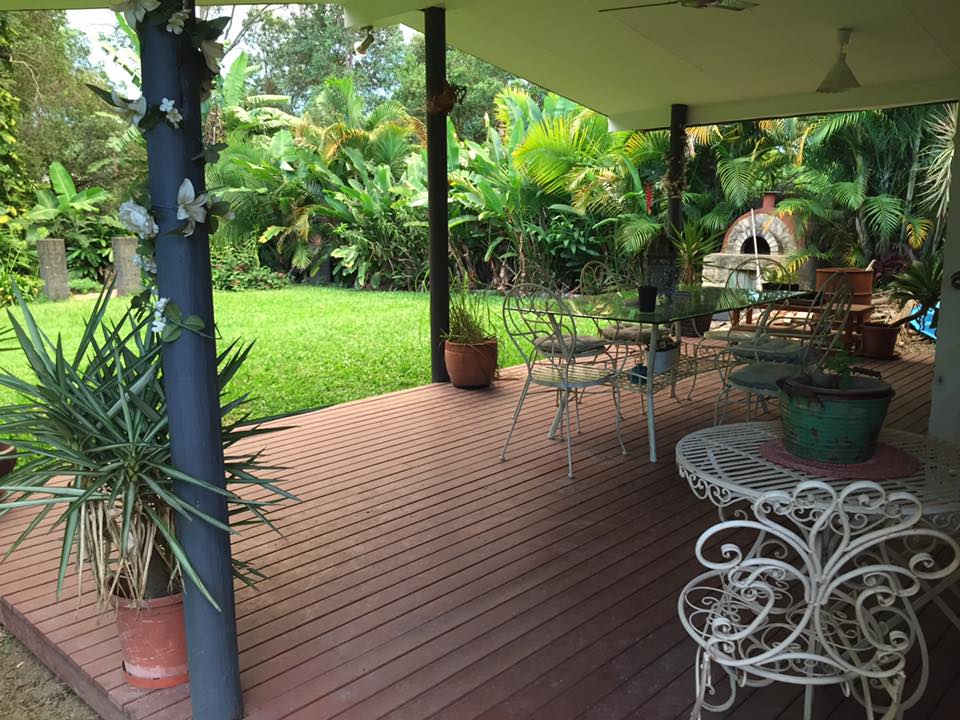 Furnished oasis in Mooloolah Valley