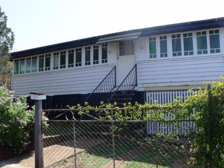 RENOVATED 4 BEDROOM HIGHSET HOME IN TOWN