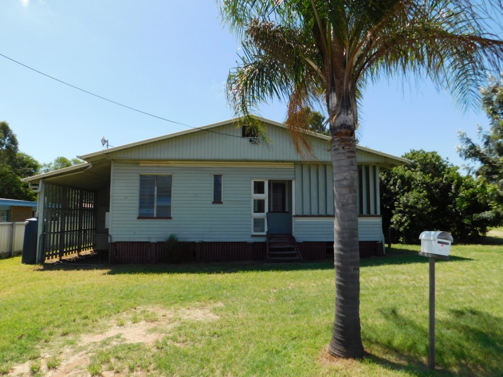 3 BEDROOM HOME JUST MINUTES TO THE CBD