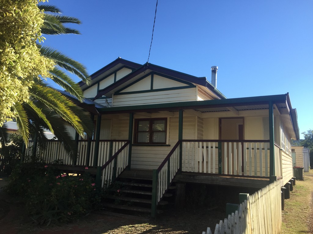QUEENSLANDER W/ DOUBLE THE SHED SPACE
