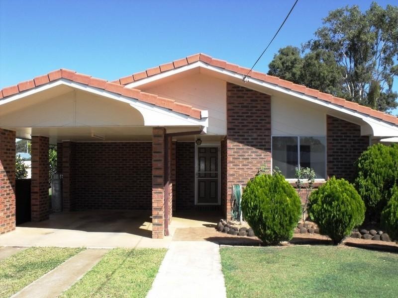 QUALITY BRICK & TILE IN ONE OF NANANGO’S BEST STREETS!