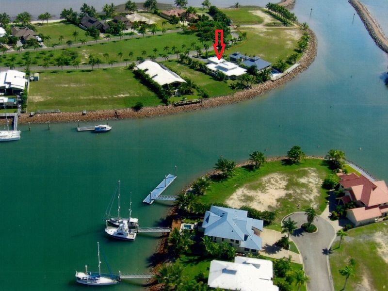 North Queensland – Paradise in Port Hinchinbrook, Executive family home