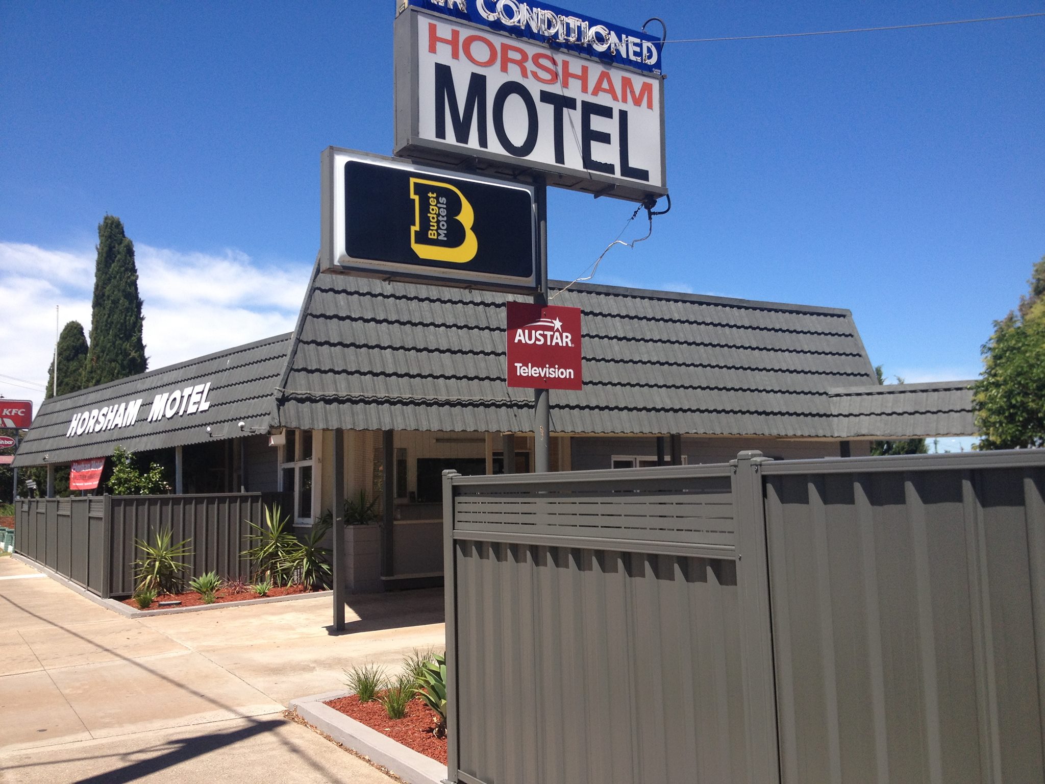 Freehold & Business Motel For Sale