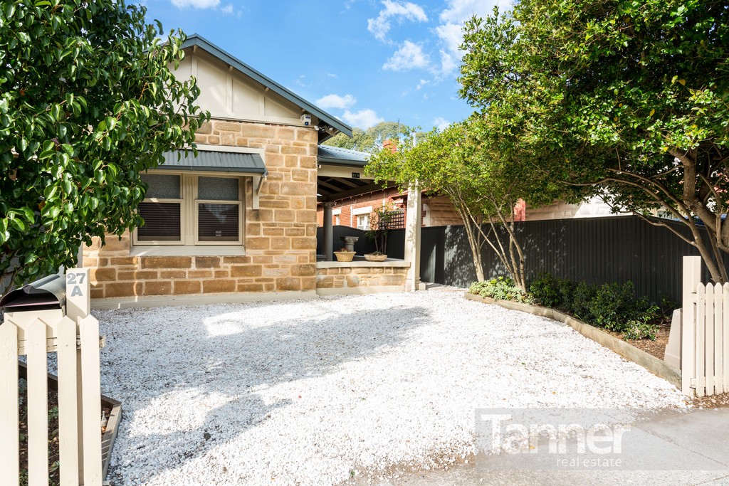 GORGEOUS RENOVATED SANDSTONE FRONTED (TORRENS TITLE) MAISONETTE