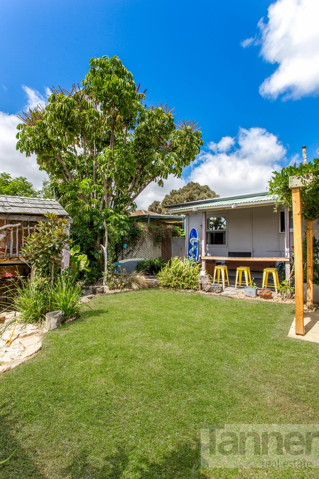 Relax & Unwind in this little oasis – tucked away only minutes from the beach