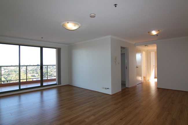 Renovated light-filled spacious 3 bedroom apartment with timber floorboards