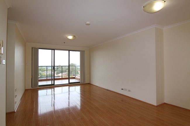 Updated spacious 2 bedroom apartments with timber floorboards