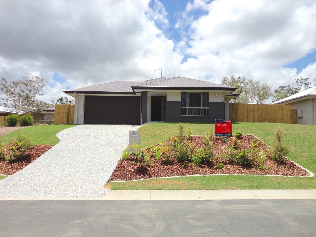 5 Bedroom Family Home – Air Conditioned