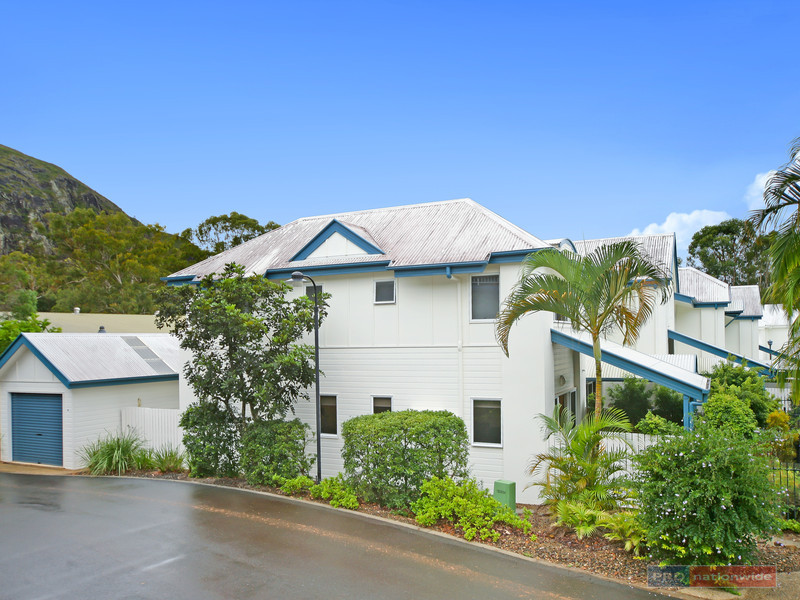Sold By Property & Estates Sunshine Coast – ONLY $299,000 – Red Hot Bargain!!…….Investors Need to Rush to this One!!