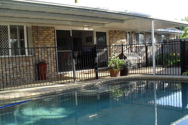 Three Bedroom Duplex with an Inground Pool