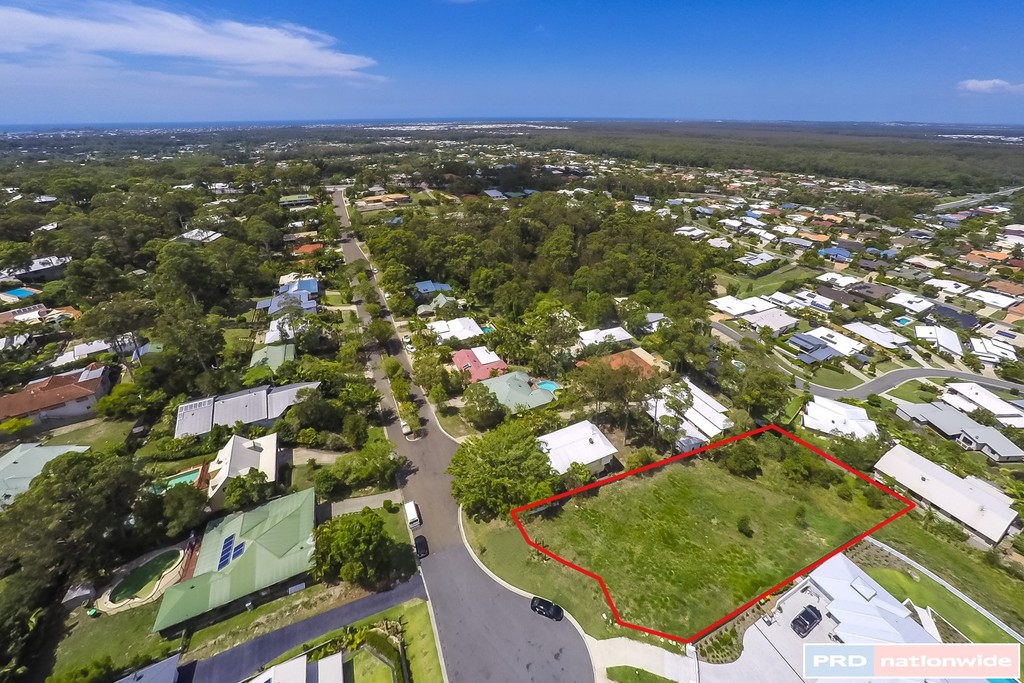 REDUCED – HALF ACRE in Buderim with Stunning Views !!