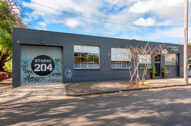Office/Warehouse/Studio, Located on the edge of South/Port Melbourne
