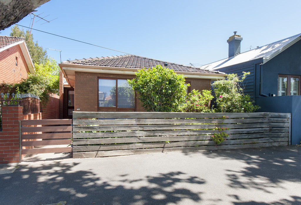 Auction This Saturday! Prime Position, Quality Lifestyle