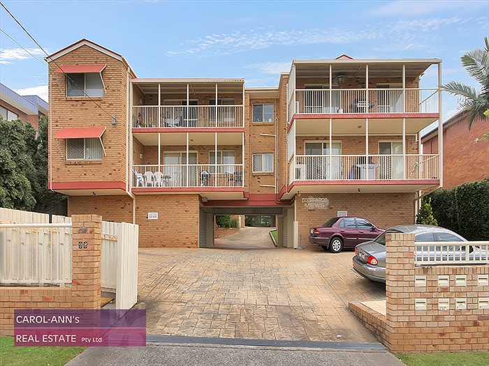 COORPAROO – Situated in the rear section of the complex