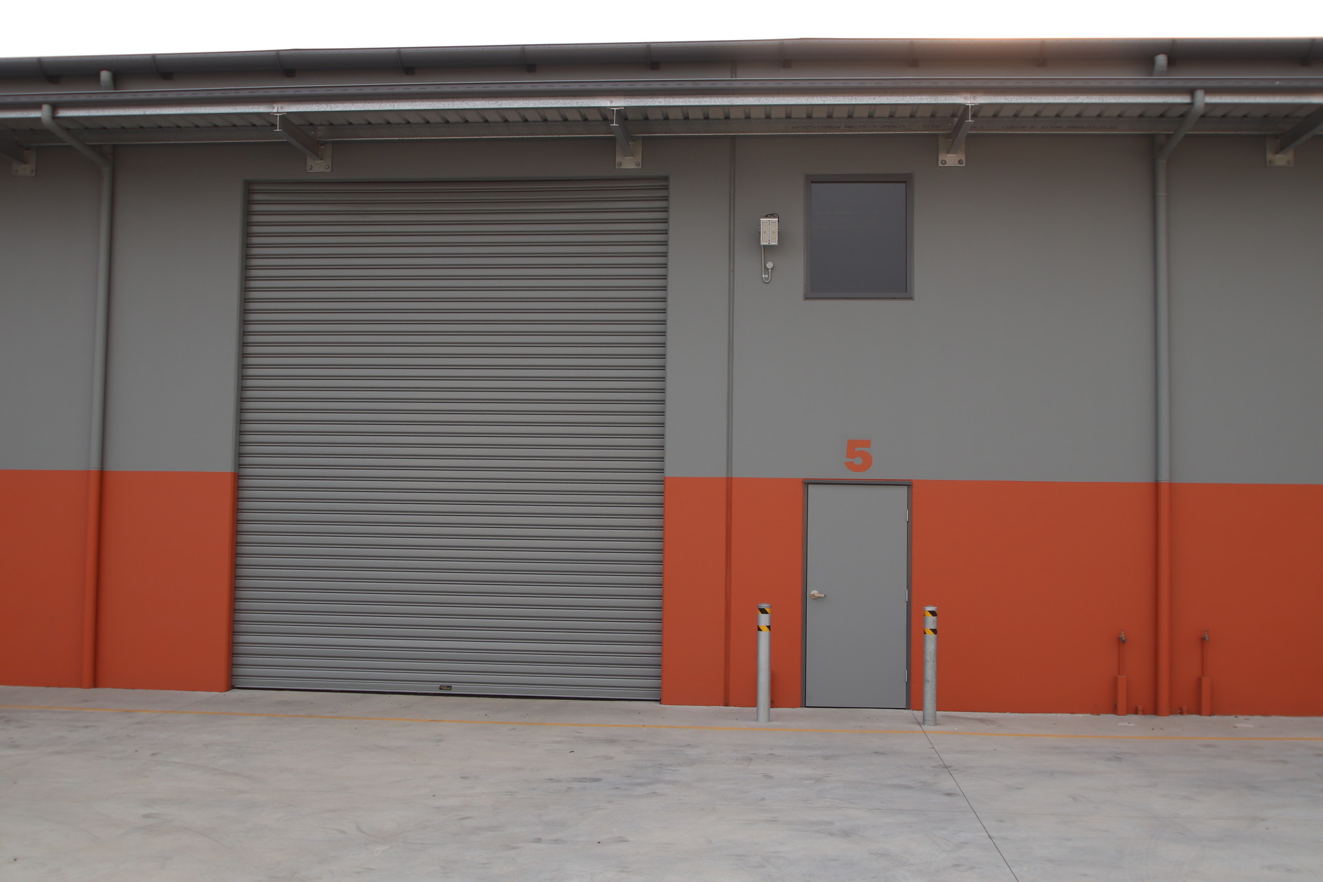 BRAND NEW INDUSTRIAL UNITS