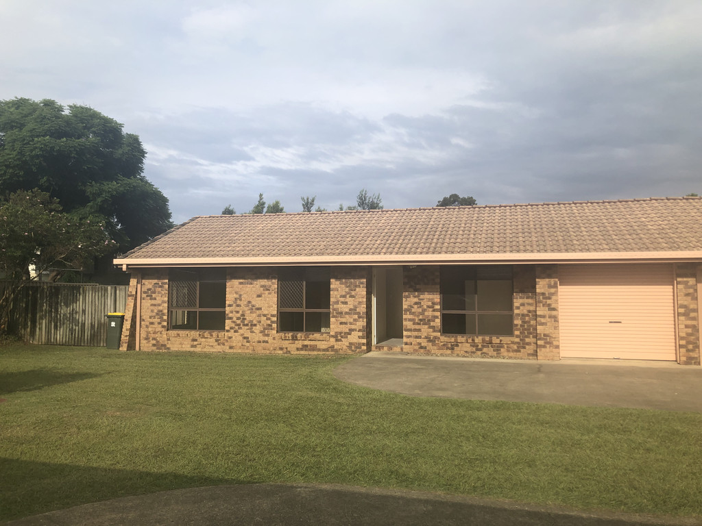 Quiet  duplex in the heart of Burpengary – New paint, Carpet and Blinds throughout
