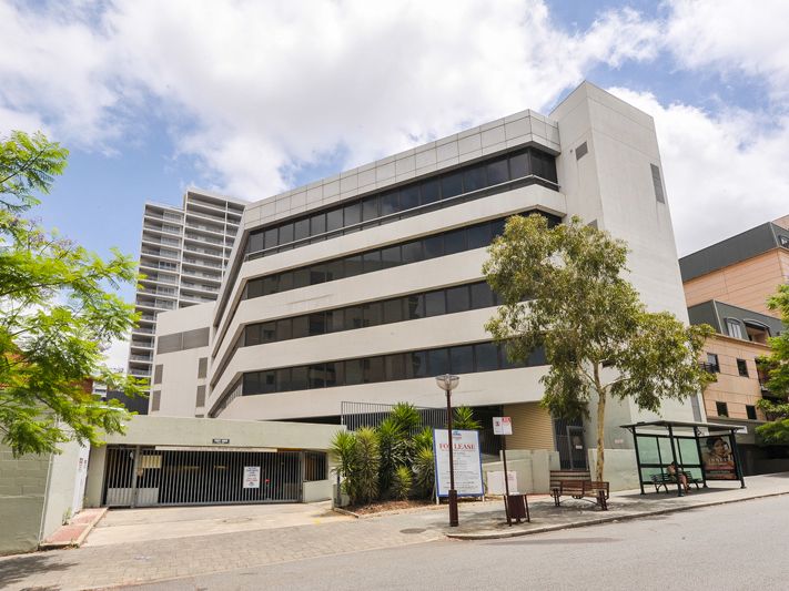 DEVELOPER OPPORTUNITY – WELL BELOW REPLACEMENT COSTS – 3400sqm Contiguous Fitted Out Office Space – Whole Building – 1,770 sqm site