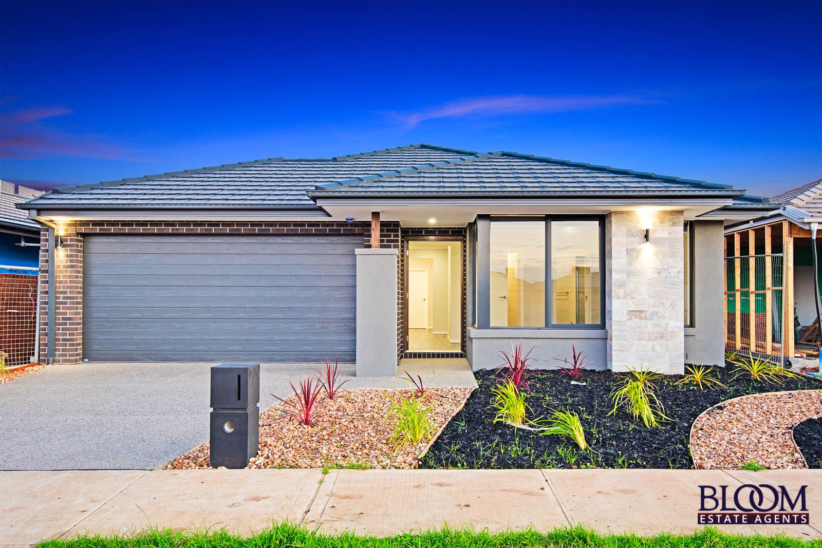 Brand New Home in a desirable Mt Atkinson Estate