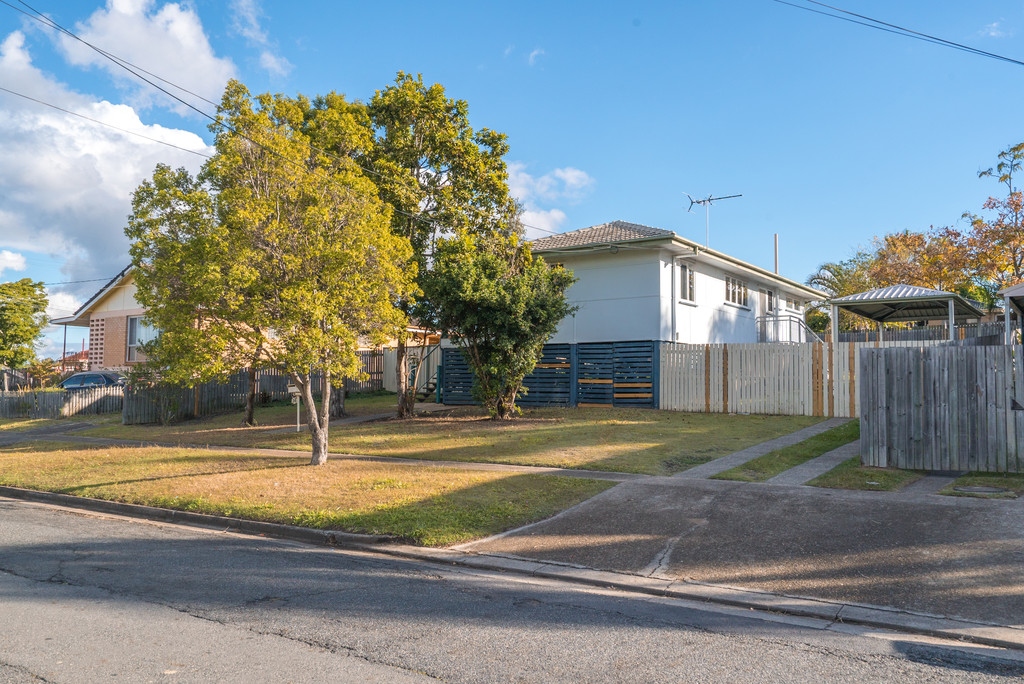 Highset home in a great location